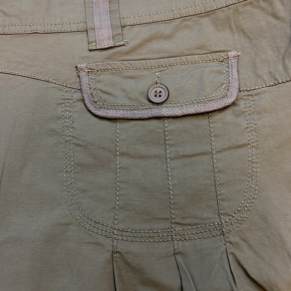 Women’s casual army green skirt by Cotton Ginny - Picture 4 of 8